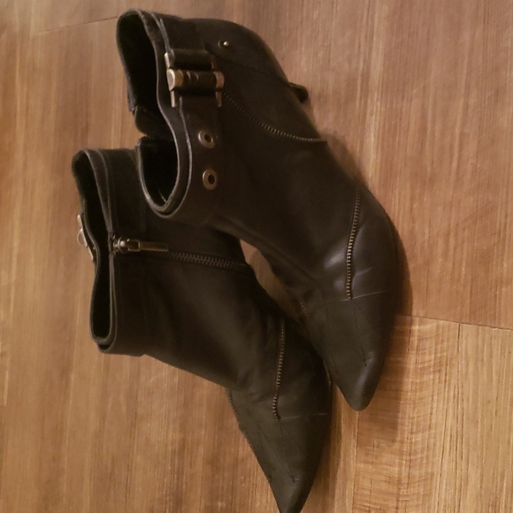 💜Dior pointy toe boots - Picture 7 of 15